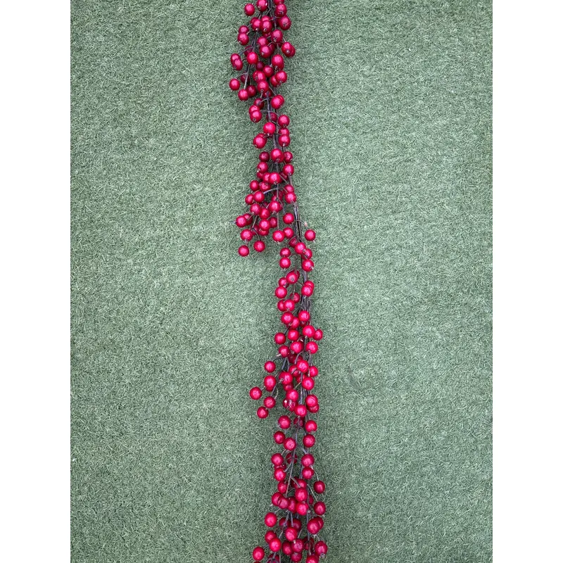 Winter Berry Garland 152cm
