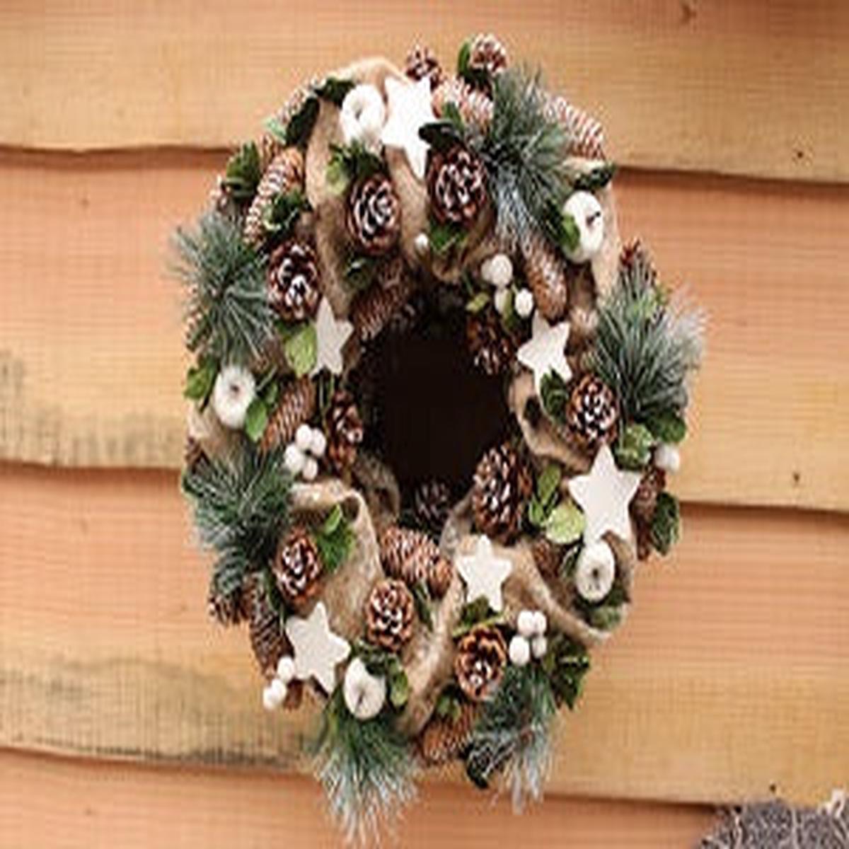 Wreath Hessian Cloth Medium
