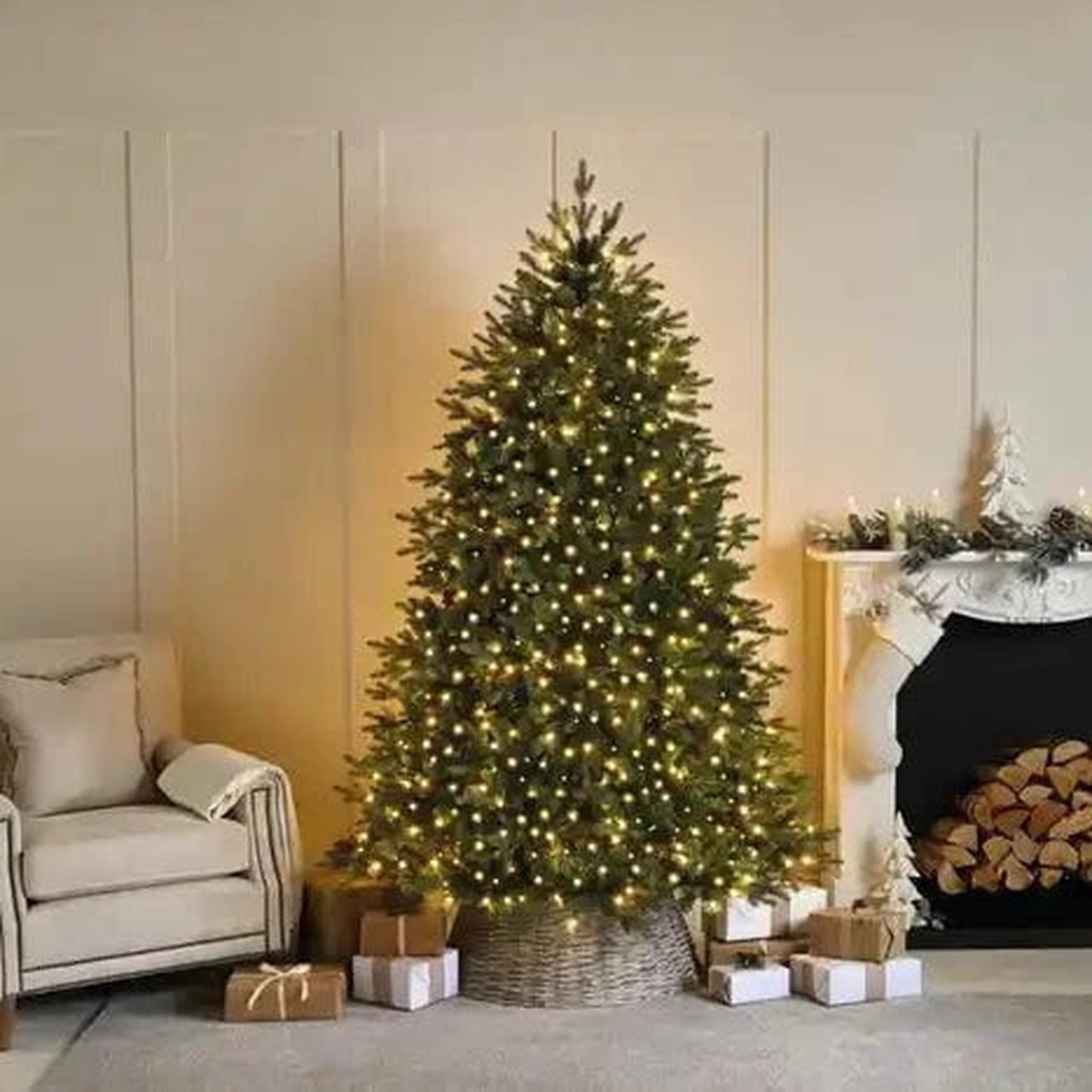 1000 Compact Christmas Tree Lights - Warm White