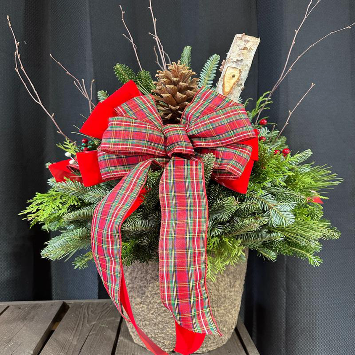 128221 Decorated Christmas Plaid Fiber Pot (Xmas)