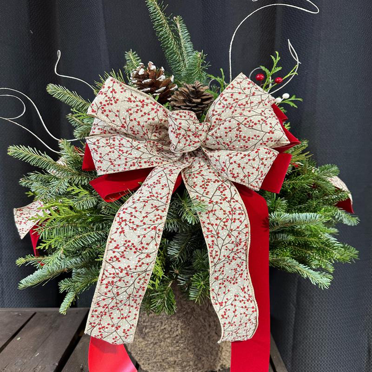 12 Decorated Frosty Berry Fiber Pot (Xmas)