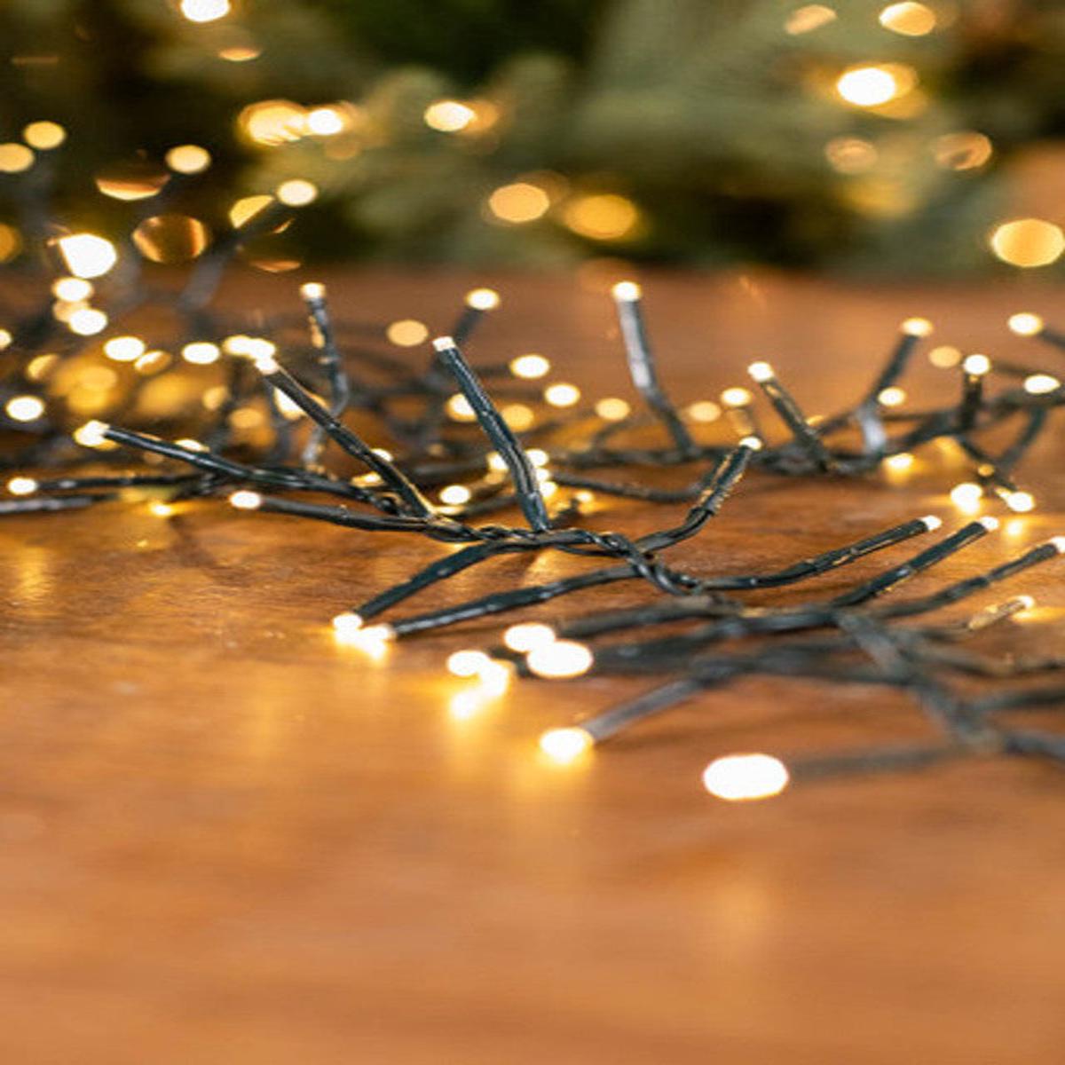 25' Platinum Elite Cluster Lights 760 LED Warm White Black Cord Holiday String Lights
