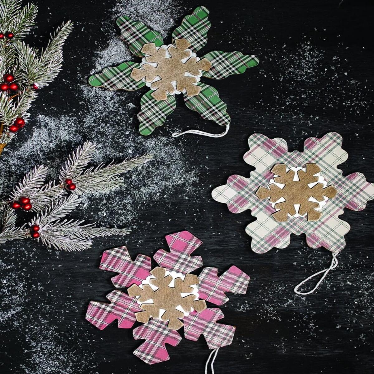 Plaid Snowflake Christmas Ornament 8 Inch Farmhouse Tree Decor
