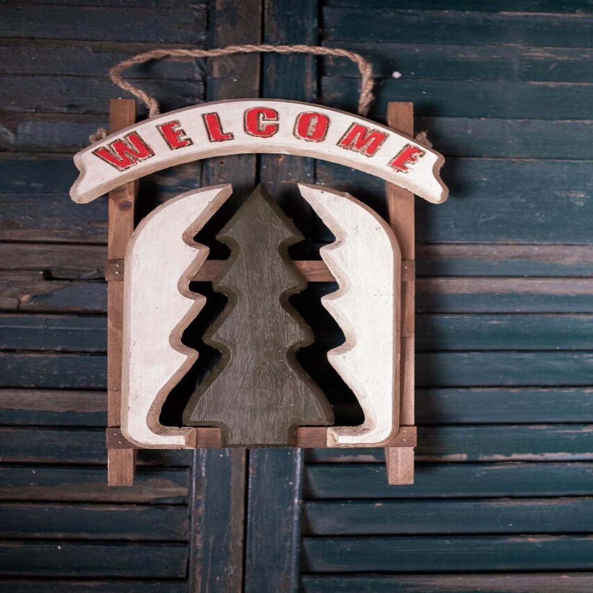 Sled with Embedded Tree Dcor