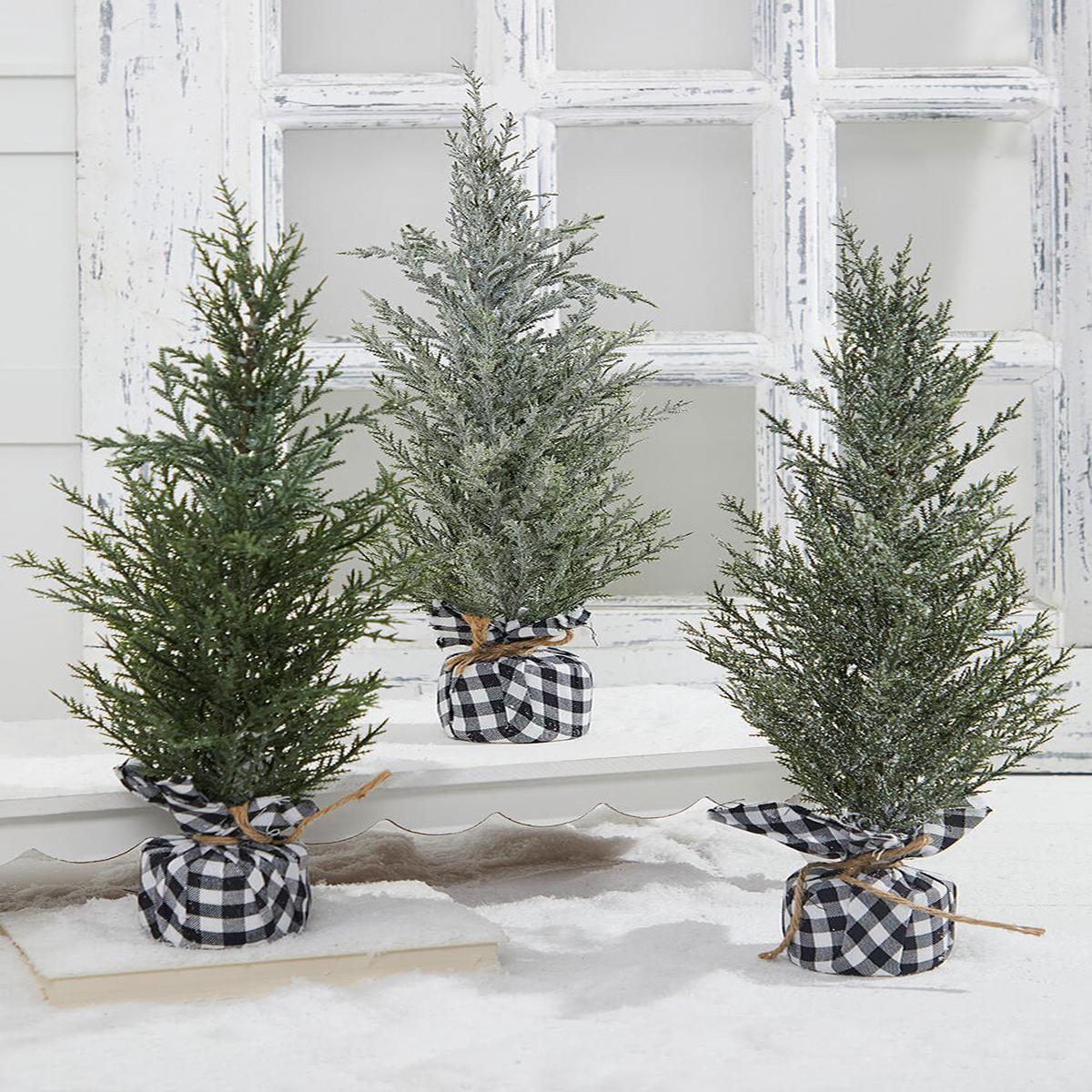 Pine Tree Decor 21 Inch Plaid Fabric Base Farmhouse Christmas