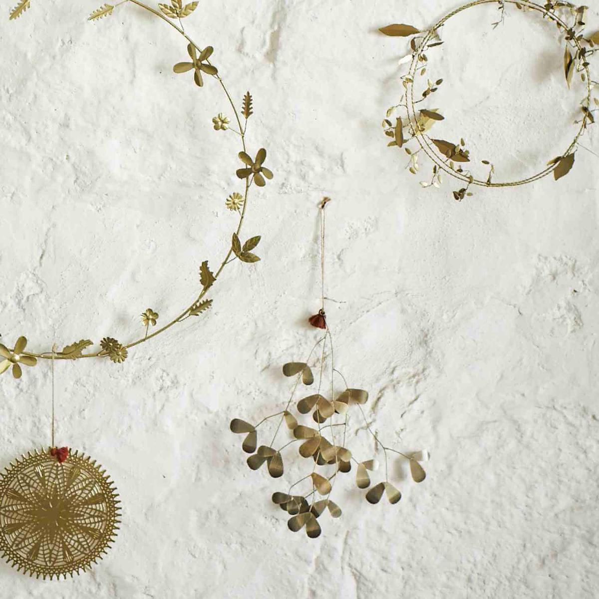 Hanging Brass Mistletoe | Large