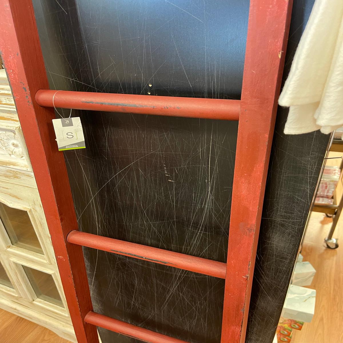 Sullivans SU PN1901 Red Ladder