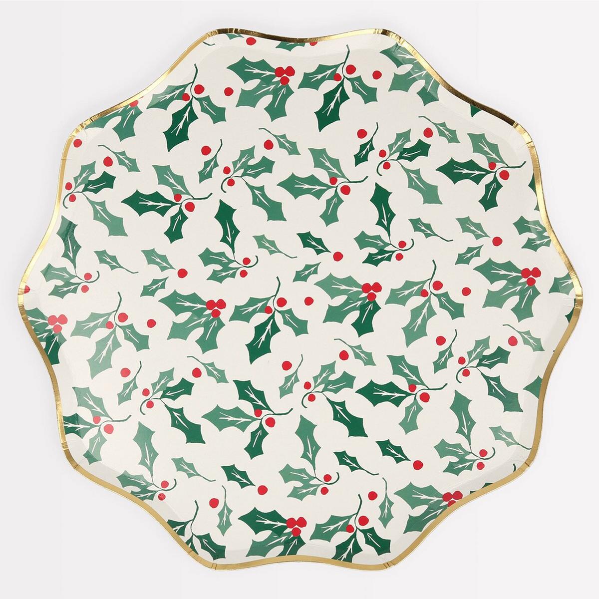 Holly Pattern Dinner Plates (x8)