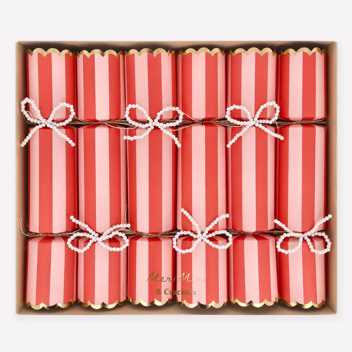Pearl Bow Crackers