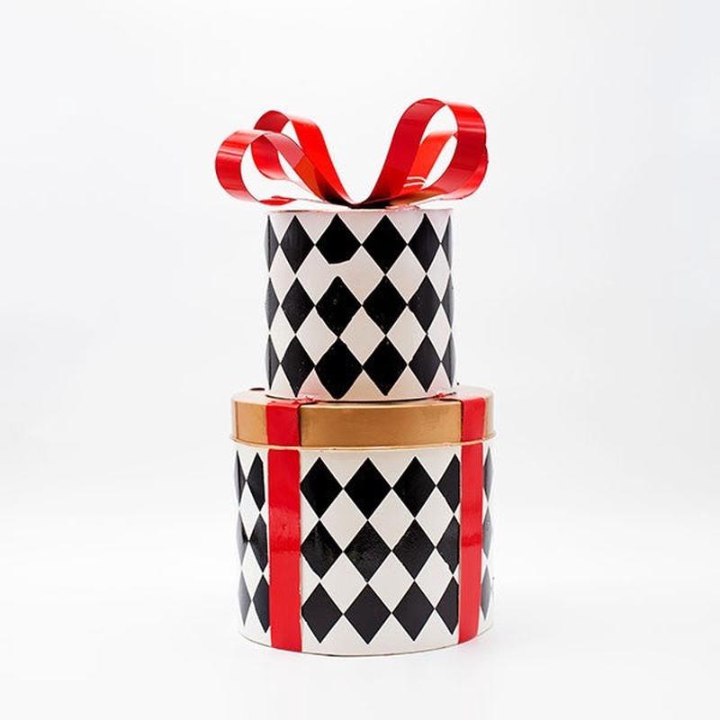 METAL GIFTS BLACK CHECKERED WITH RED 20x20x40 - Default Title